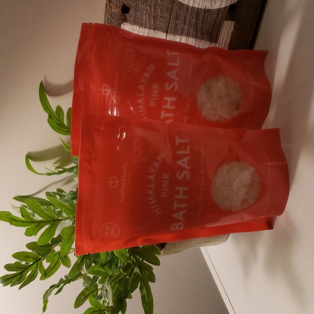 (2) Himalayan Pink Bath Salt. NIP. 1.1 Lbs.